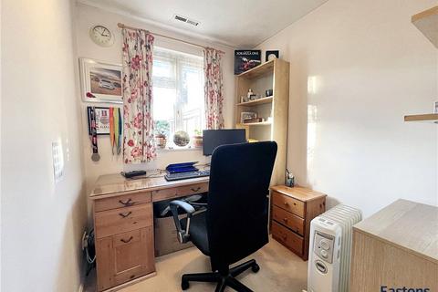 49 Headley Grove, Tadworth, KT20 5JH