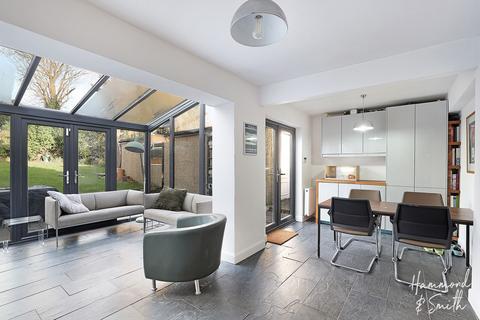 26 Brook Road, Epping, CM16 7BT
