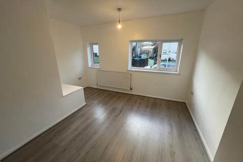 5 Broadfield Close, Tonypandy, CF40 1SY