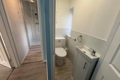 5 Broadfield Close, Tonypandy, CF40 1SY