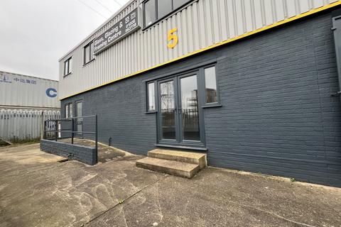 Industrial unit to rent, 5 King Edward Quay, Colchester, Essex, CO2