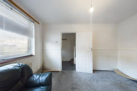 118 The Drive, Collier Row, Romford, RM5 3UH