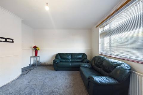 118 The Drive, Collier Row, Romford, RM5 3UH