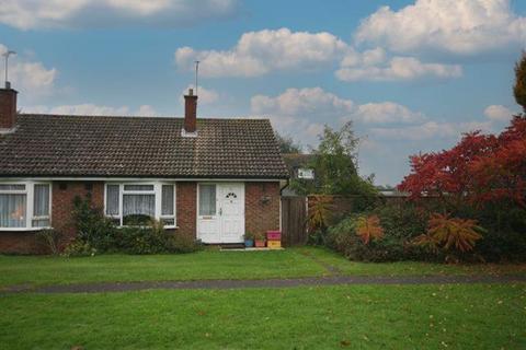 2 bedroom bungalow to rent, Ongar Road, Kelvedon Hatch