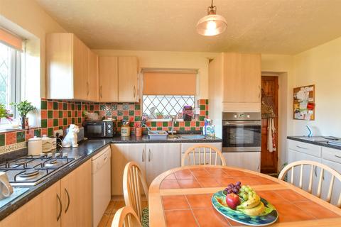 2 bedroom detached house for sale, Westmeston Avenue, Saltdean, Brighton, East Sussex