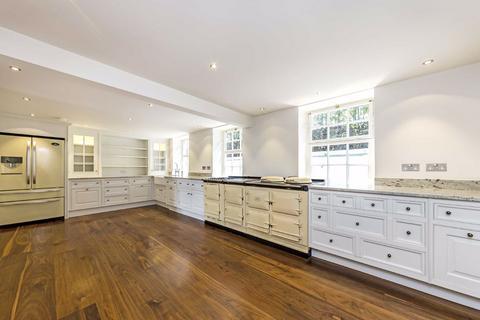 5 bedroom detached house to rent, Thames Street, Hampton TW12