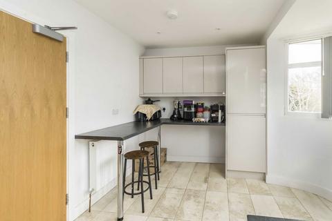 undefined, Main Street, Hanworth TW13