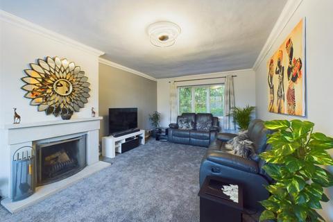 4 bedroom detached house for sale, Meadoway, Aylesbury HP17