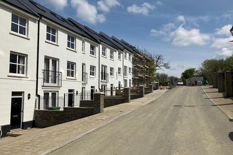 4 bedroom townhouse for sale, Kensington Gardens, Haverfordwest