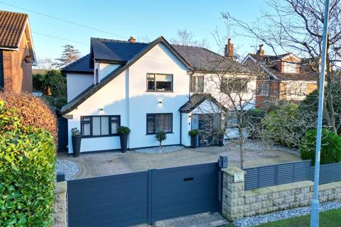 4 bedroom detached house for sale, Gaddum Road, Altrincham WA14