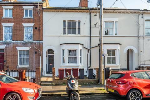 3 bedroom maisonette to rent, Waylen Street,  Reading,  RG1