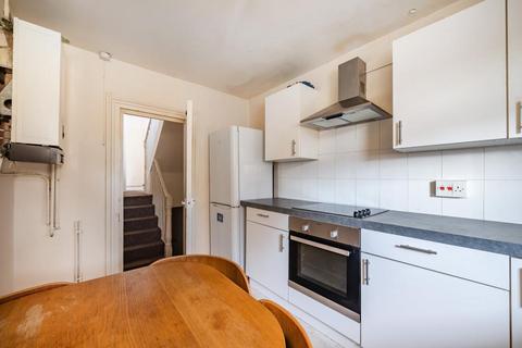 3 bedroom maisonette to rent, Waylen Street,  Reading,  RG1