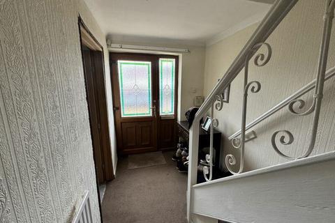 3 bedroom semi-detached house for sale, Whitewater Road, New Ollerton, Newark, Nottinghamshire, NG22 9XD