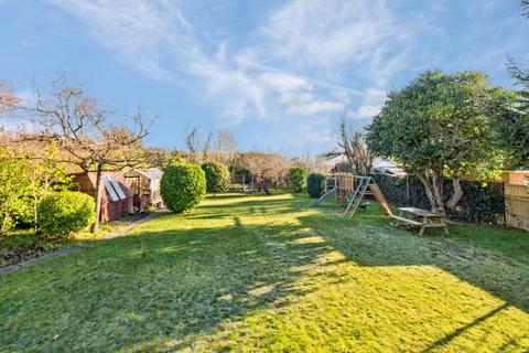 18 Wellesley Avenue, Iver, SL0 9BN
