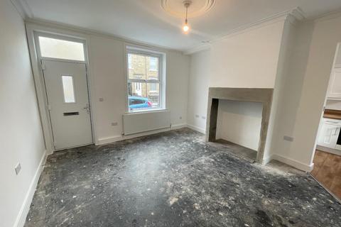 2 bedroom terraced house to rent, Piggott Street, Brighouse