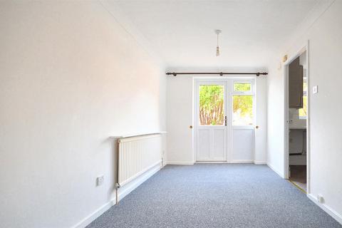 3 bedroom detached house to rent, Gresham Drive, West Hunsbury