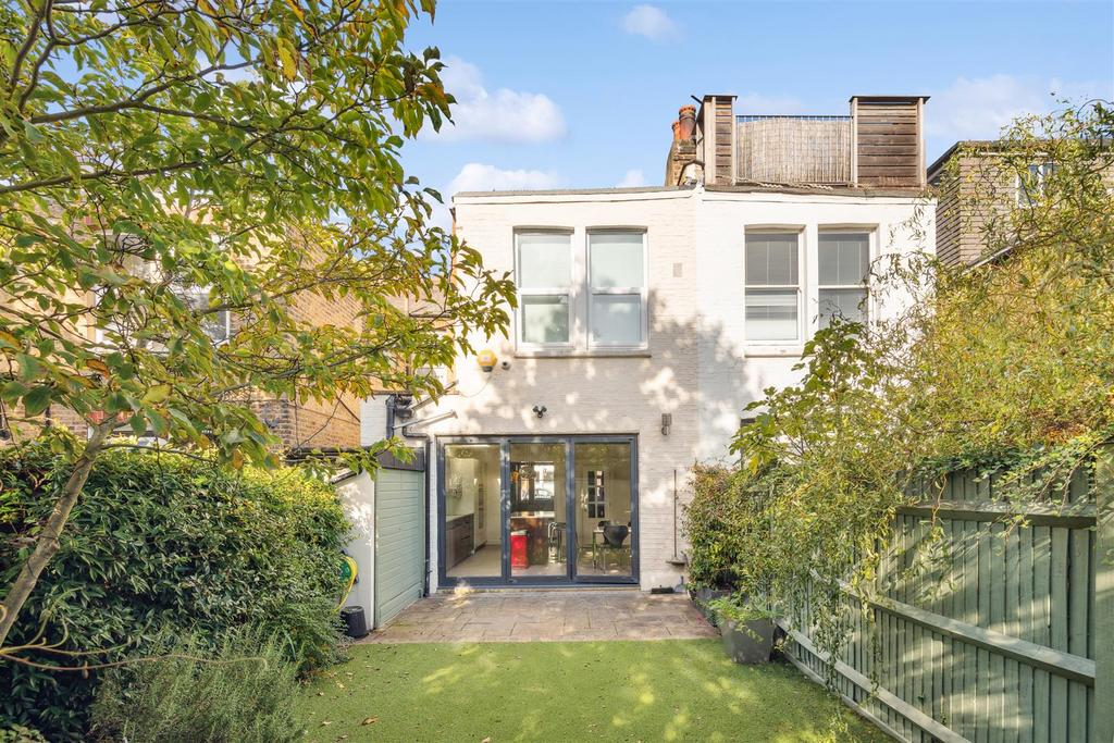 17 Kent Road W4 5 EY-7.jpg