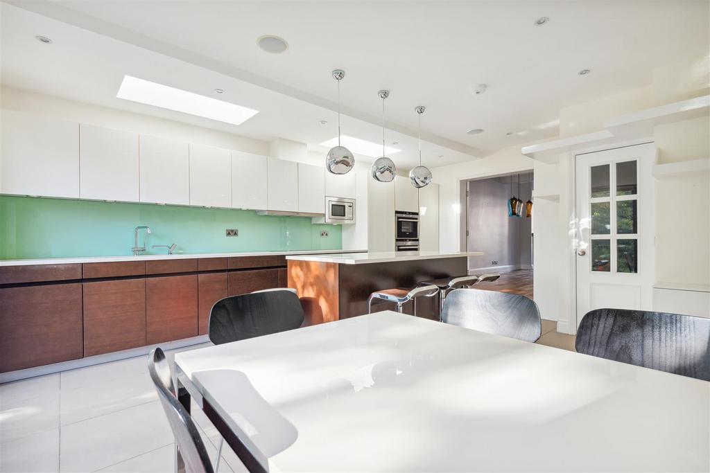 17 Kent Road W4 5 EY-5.jpg