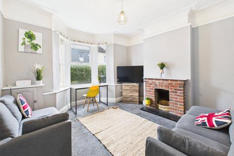 70 Henry Road, Gloucester, GL1 3DY