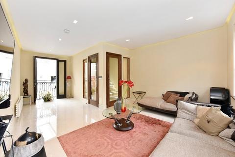 4 bedroom terraced house for sale, Battersea Square, London, SW11