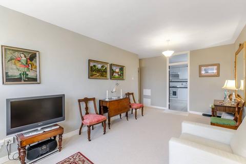 3 bedroom flat for sale, Neville Gill Close, Wandsworth, London, SW18