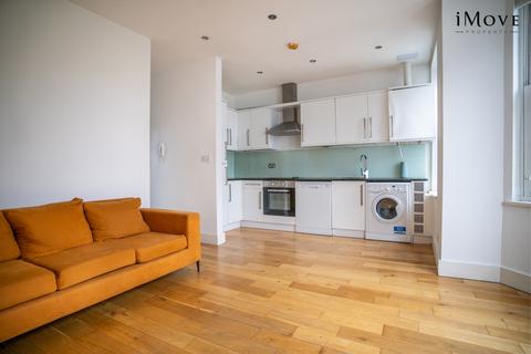 2 bedroom flat to rent, 5 Waldegrave Road, London SE19