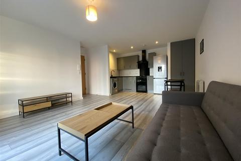 2 bedroom apartment to rent, Quay 5, Manchester