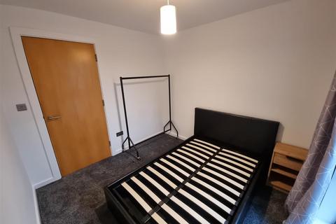 2 bedroom apartment to rent, Quay 5, Manchester