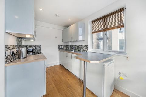 2 bedroom flat for sale, Amies Street, Battersea