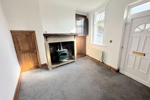 2 bedroom end of terrace house to rent, Trooper Lane, Halifax HX3