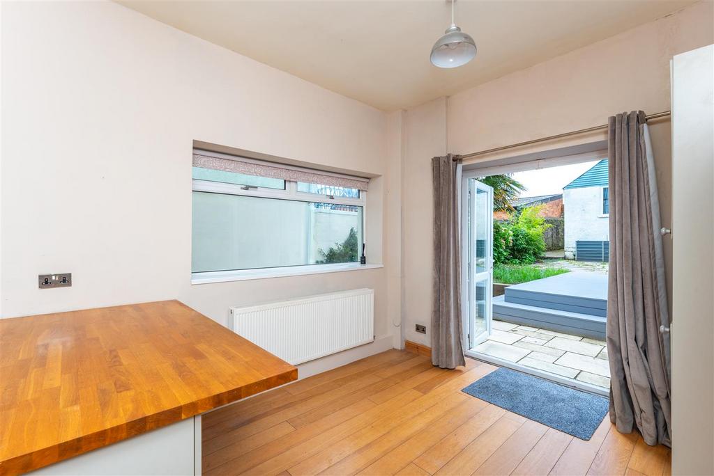 Kitchen/Dining Room