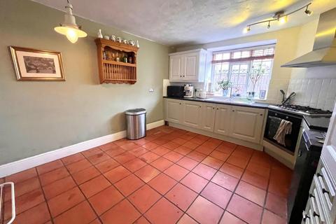 20 Beech Lane, Kislingbury, Northampton, NN7 4AL