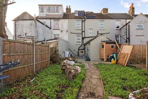 69 Milton Road, Gravesend, DA12 2PJ