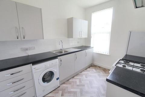 1 bedroom flat to rent, 120 Foxhall Road, Nottingham, NG7 6LH