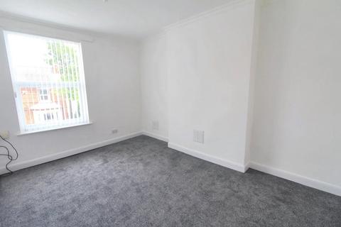 1 bedroom flat to rent, 120 Foxhall Road, Nottingham, NG7 6LH