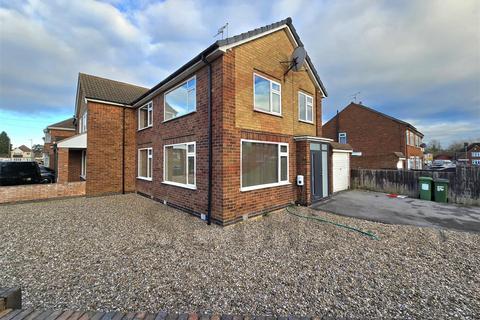 3 bedroom detached house to rent, Bilberry Close, Leicester LE3