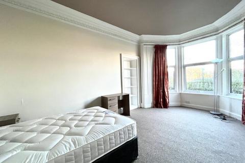 2 bedroom flat to rent, 26B Union Street Stirling FK8 1NY