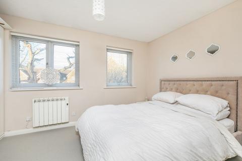 16 Brunel Close, Micheldever Station, Winchester, SO21 3BX