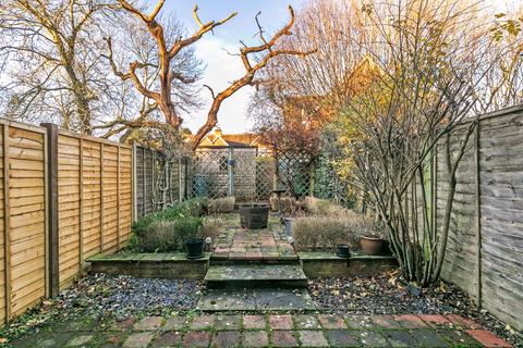 16 Brunel Close, Micheldever Station, Winchester, SO21 3BX