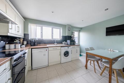 3 bedroom terraced house for sale, Winchgrove Road, Bracknell, Berkshire