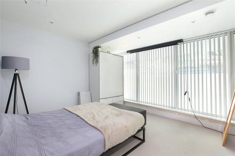 2 bedroom flat for sale, Hardwicks Square, London