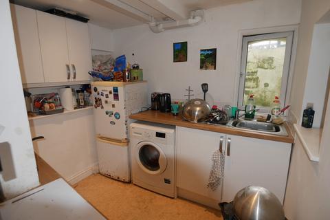 1 bedroom flat for sale, 80 Mitchell Avenue, Ventnor, Isle Of Wight. PO38 1DS