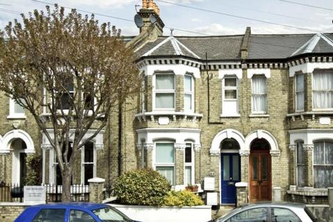 2 bedroom flat to rent, Haldon Road, London