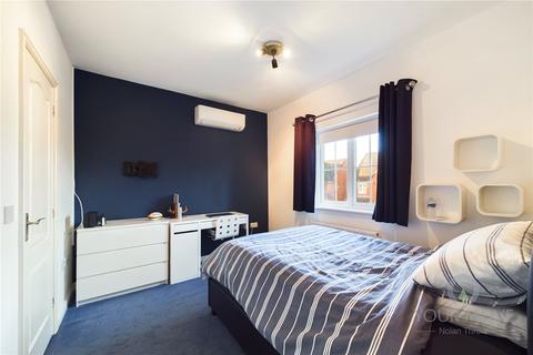 4 The Witheys, Northampton, NN4 5BR