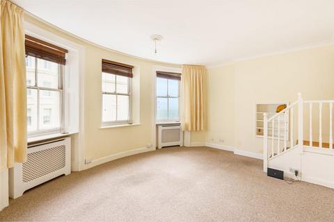 2 bedroom flat to rent, Neville House, 164-165 Marine Parade BN2