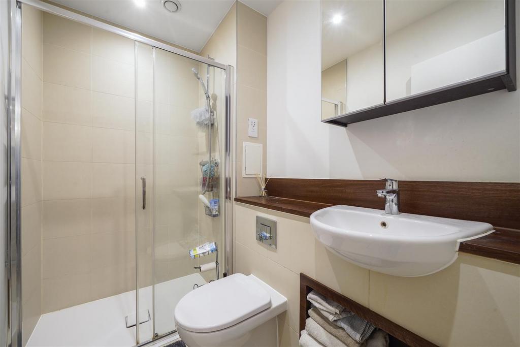 Master En-suite