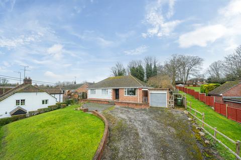 3 bedroom bungalow for sale, Compton Road, Newbury RG20