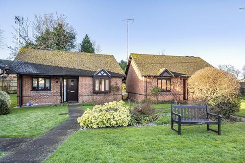 2 bedroom bungalow for sale, Sherwood Gardens, Oxfordshire RG9