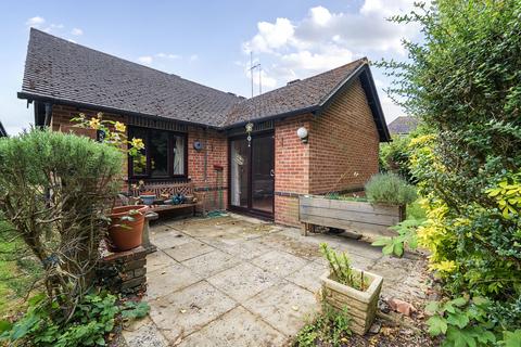 2 bedroom bungalow for sale, Sherwood Gardens, Oxfordshire RG9