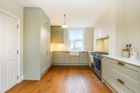 undefined, Henslowe Road,  London, SE22